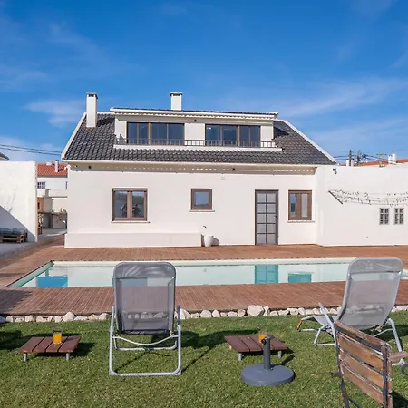 Palmeiras House - 4*