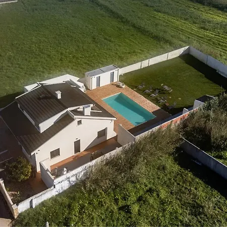 Villa Palmeiras House -