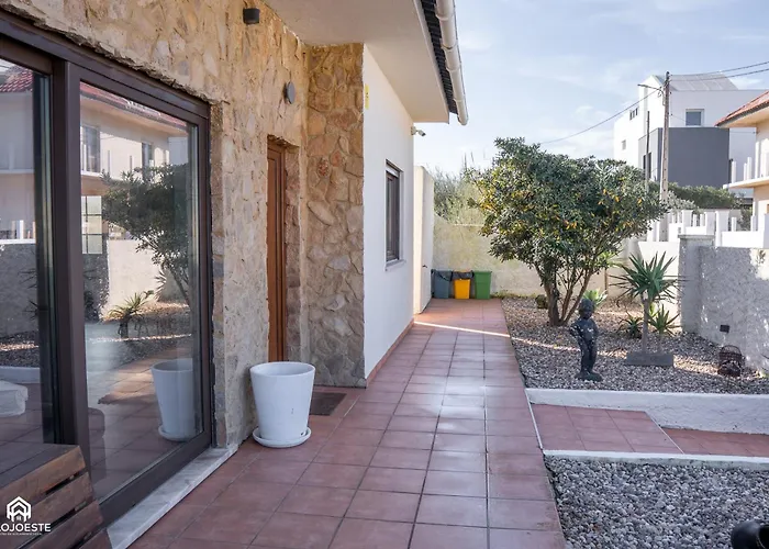 Palmeiras House - 4*